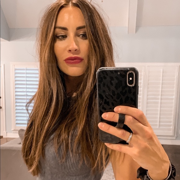 Meet your Posher, Liza - Picture 1 of 1